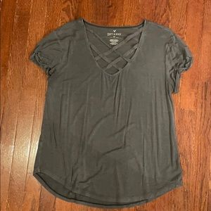 American Eagle cross front tee